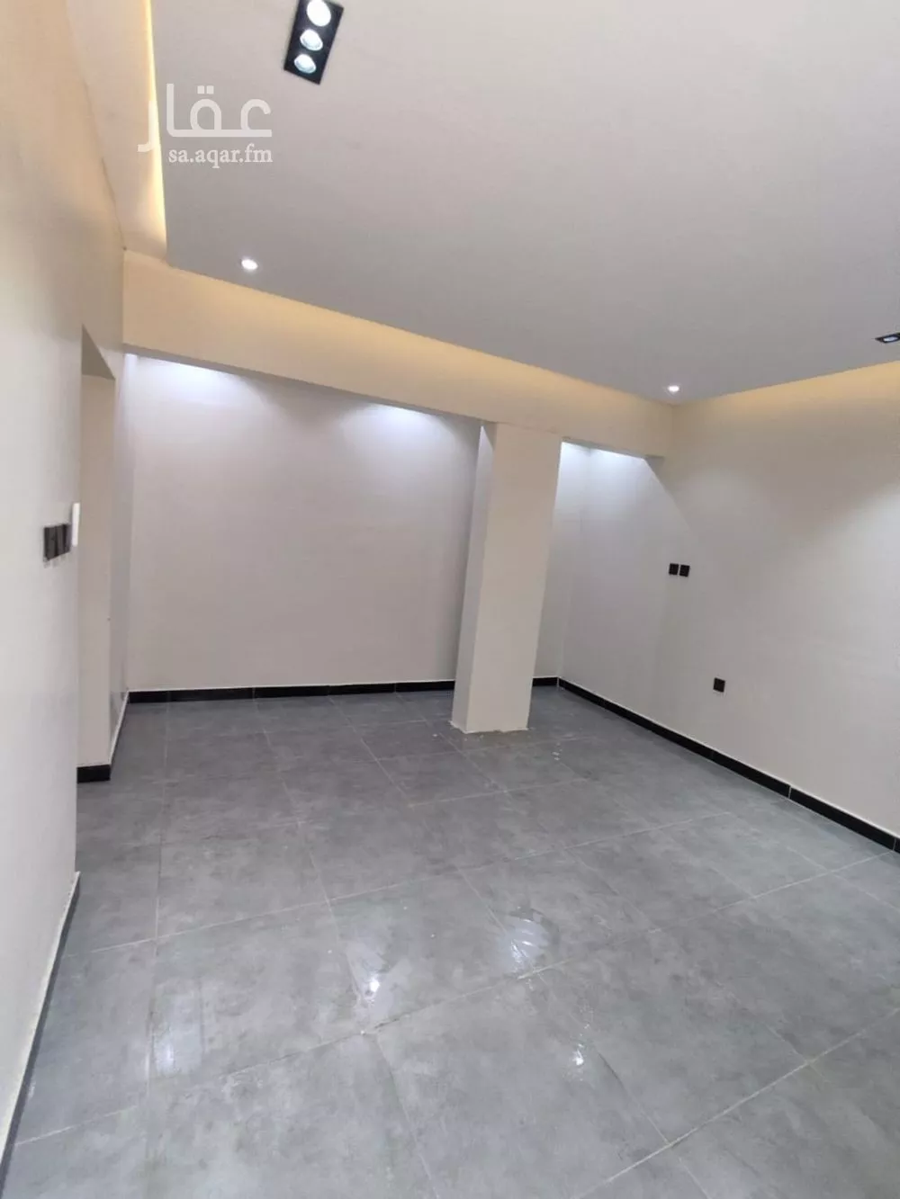 شقة 1 غرف في العقيق 4