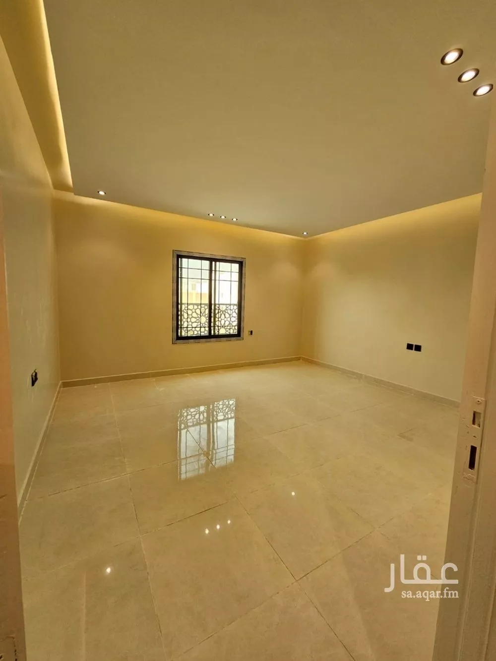 شقة 1 غرف في العقيق 4