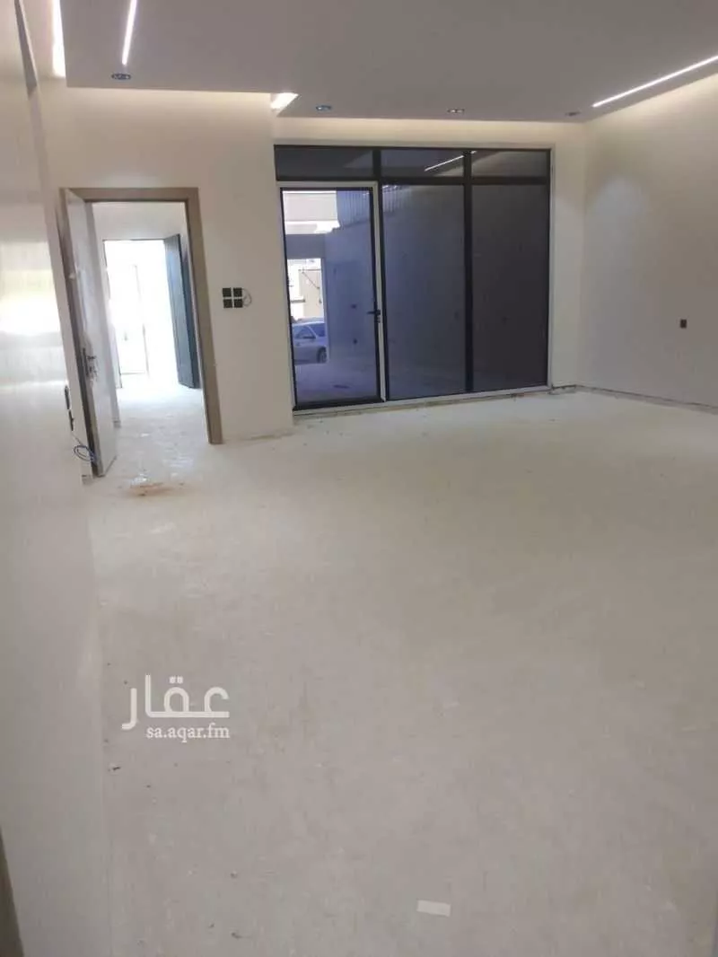 3 bedroom floor in Al Rawdah 3