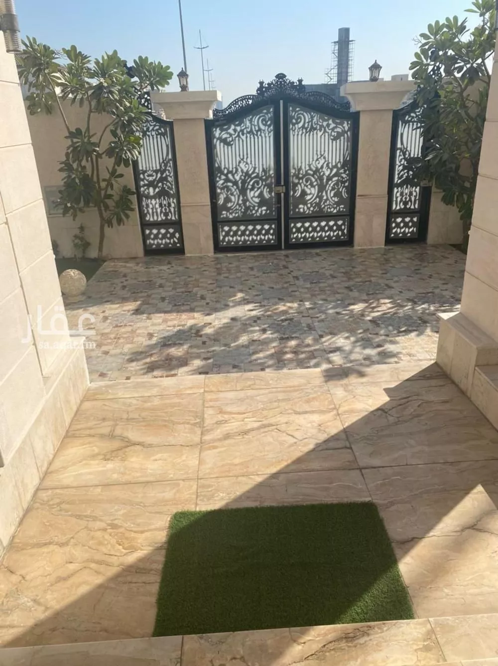 شقة 10 غرف في المنتزة 2