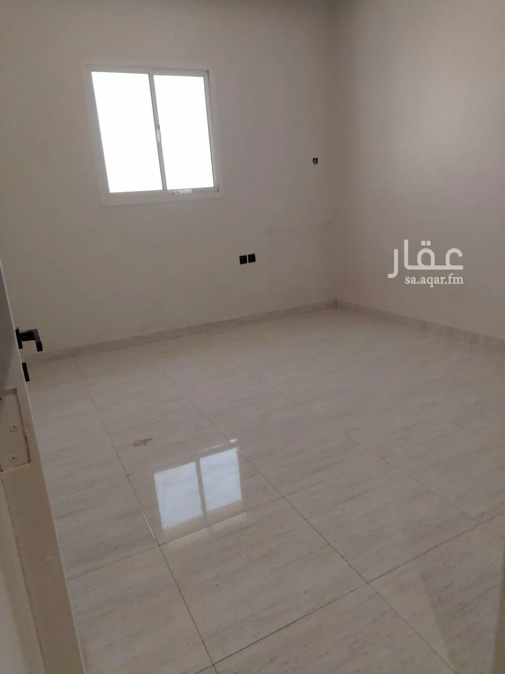 شقة 1 غرف في المونسية 4