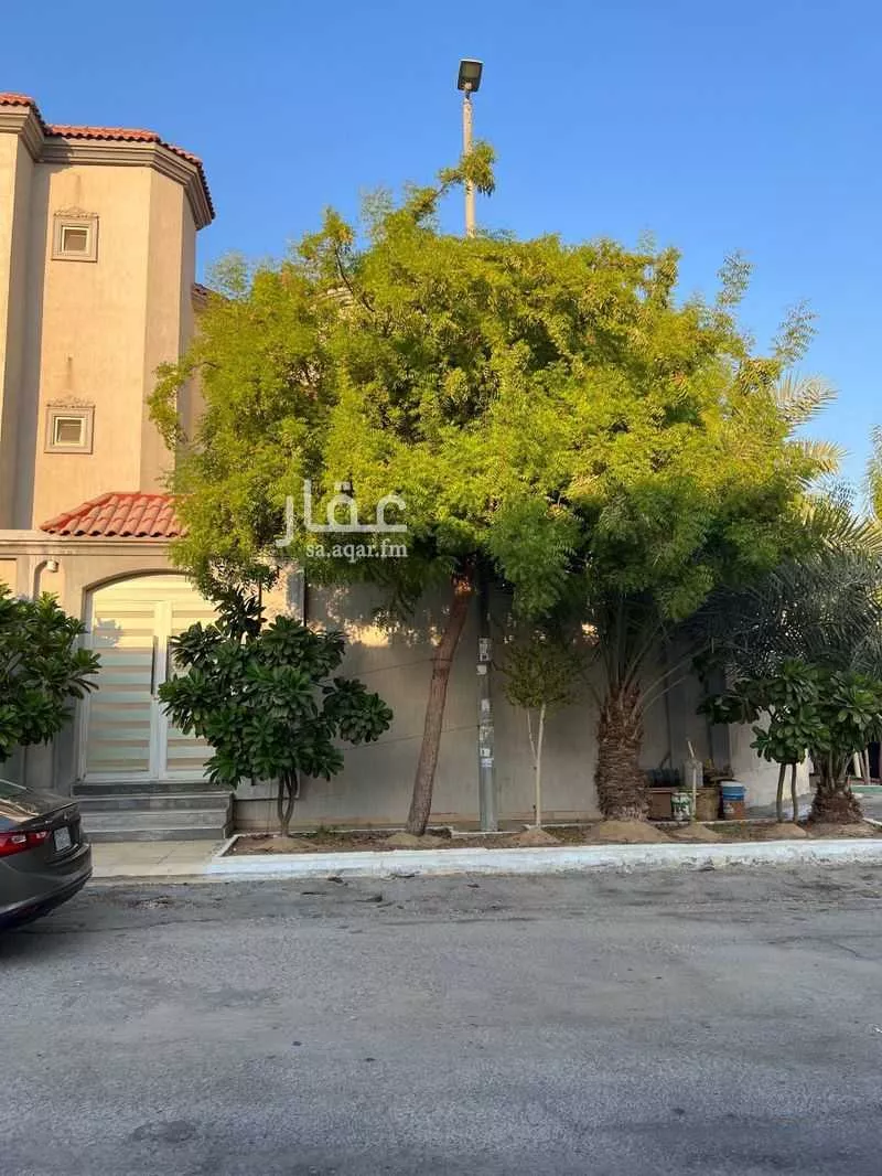 6 bedroom apartment in Ash Shulah 2