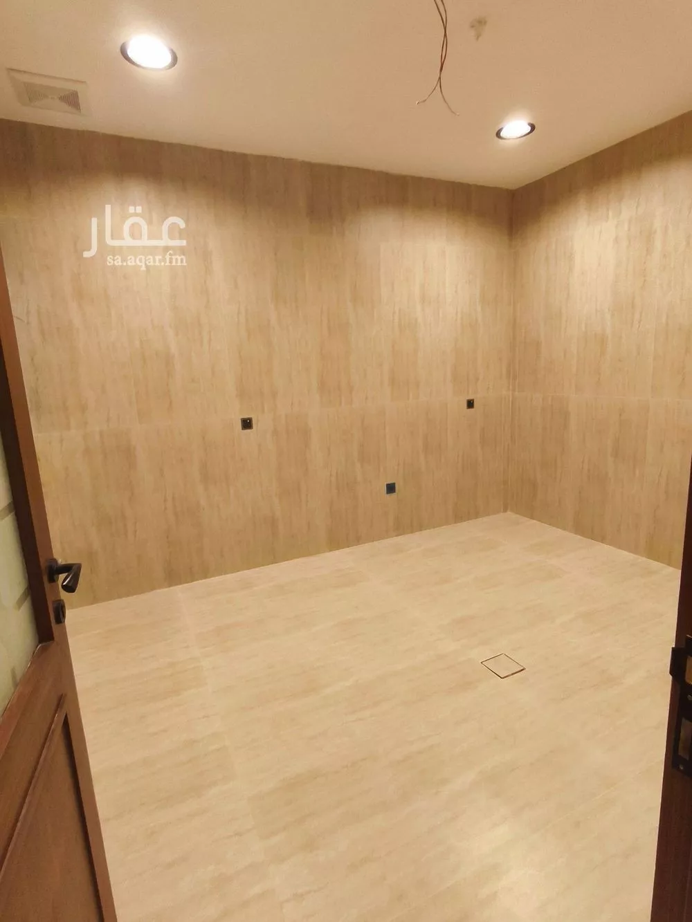 5 bedroom apartment in Al Hamra 3