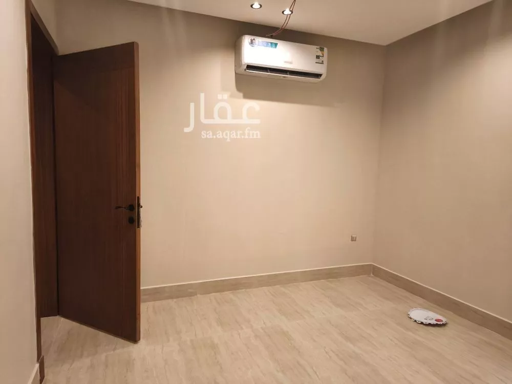 شقة 5 غرف في الحمرا 3