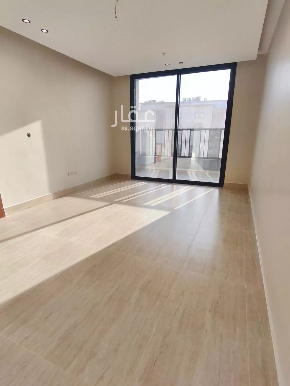 شقة 5 غرف في الحمرا 5