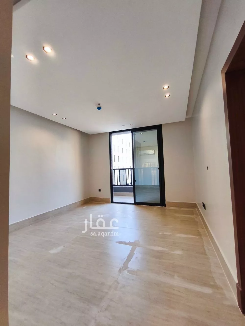 شقة 5 غرف في الحمرا 4