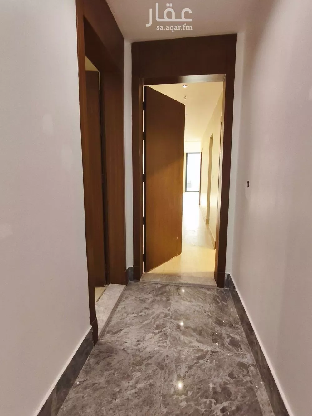 شقة 5 غرف في الحمرا 2