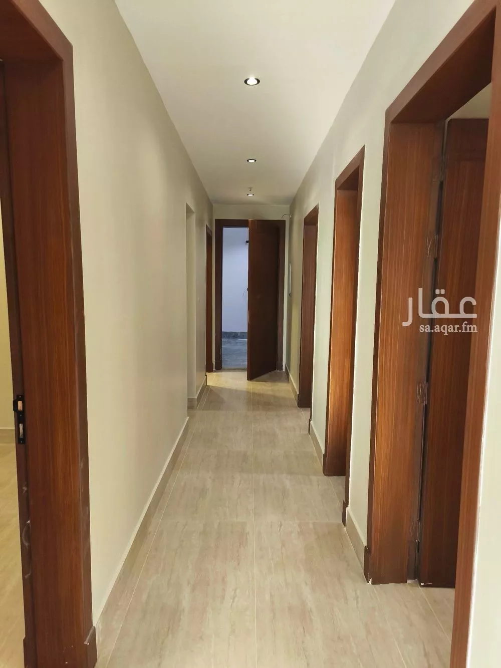 شقة 5 غرف في الحمرا 5