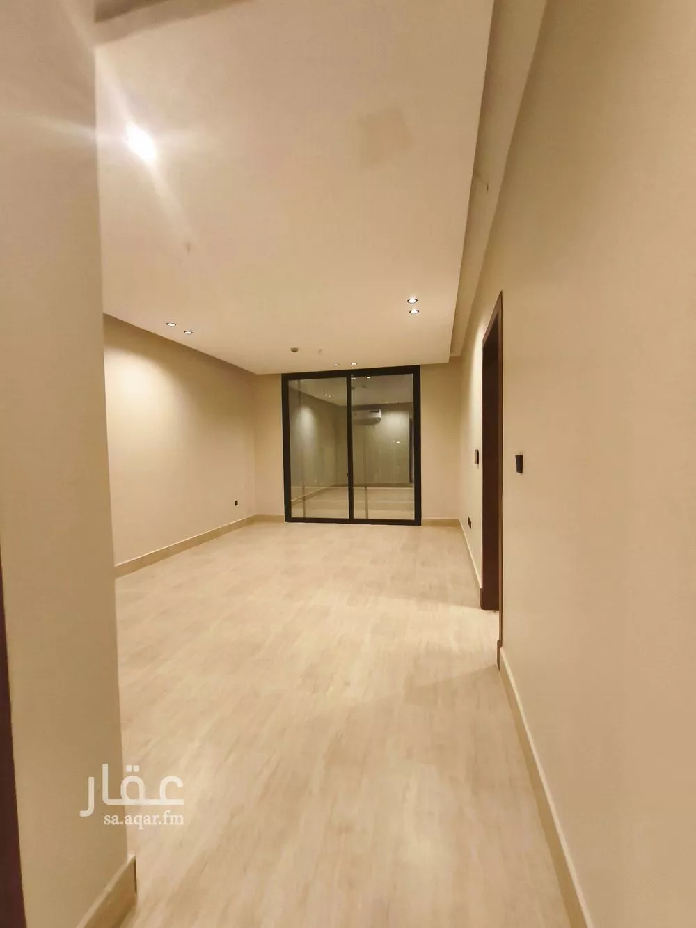 شقة 5 غرف في الحمرا 3