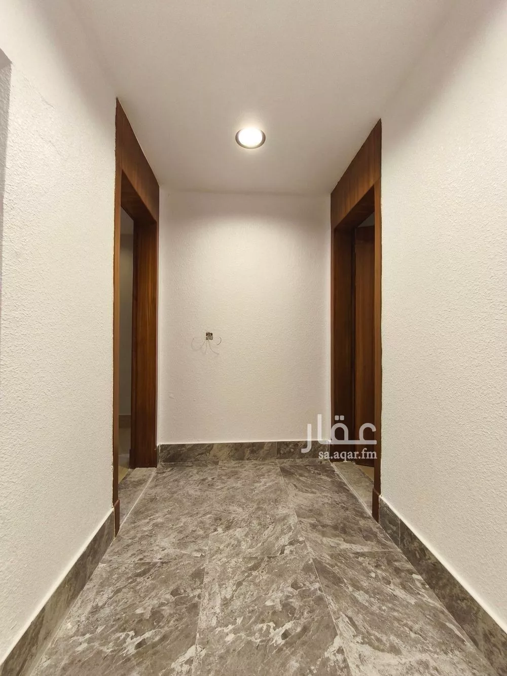 شقة 5 غرف في الحمرا 1