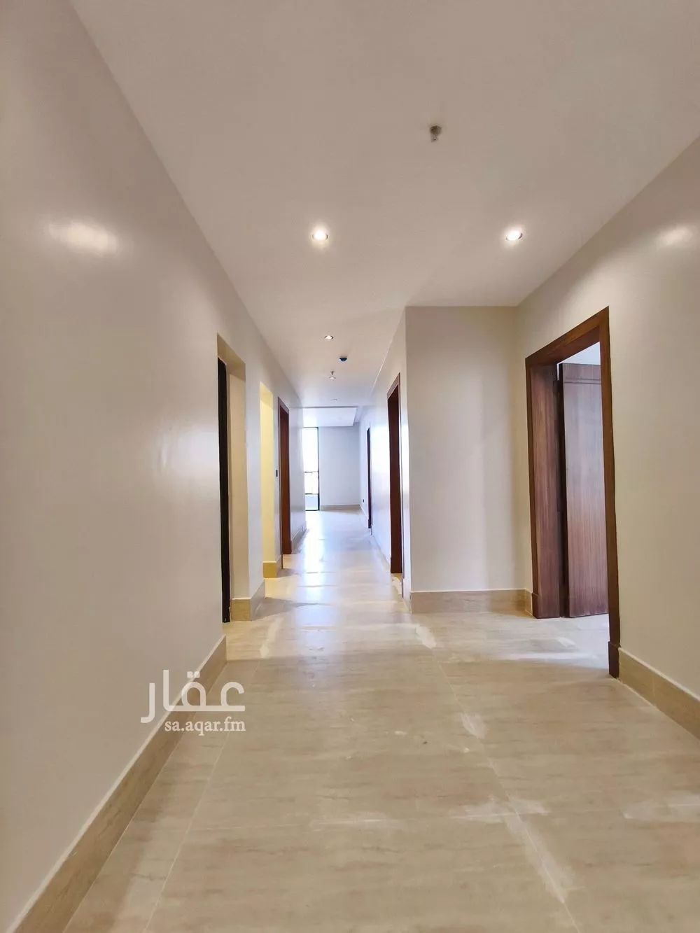 شقة 5 غرف في الحمرا 4