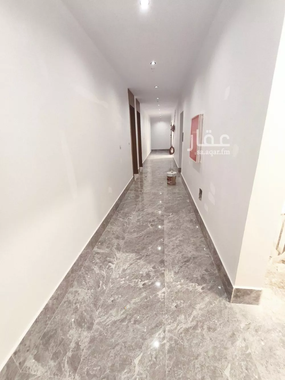 شقة 5 غرف في الحمرا 3