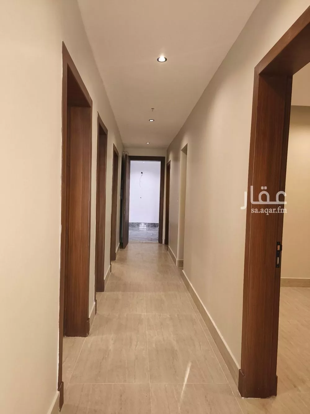 شقة 5 غرف في الحمرا 4