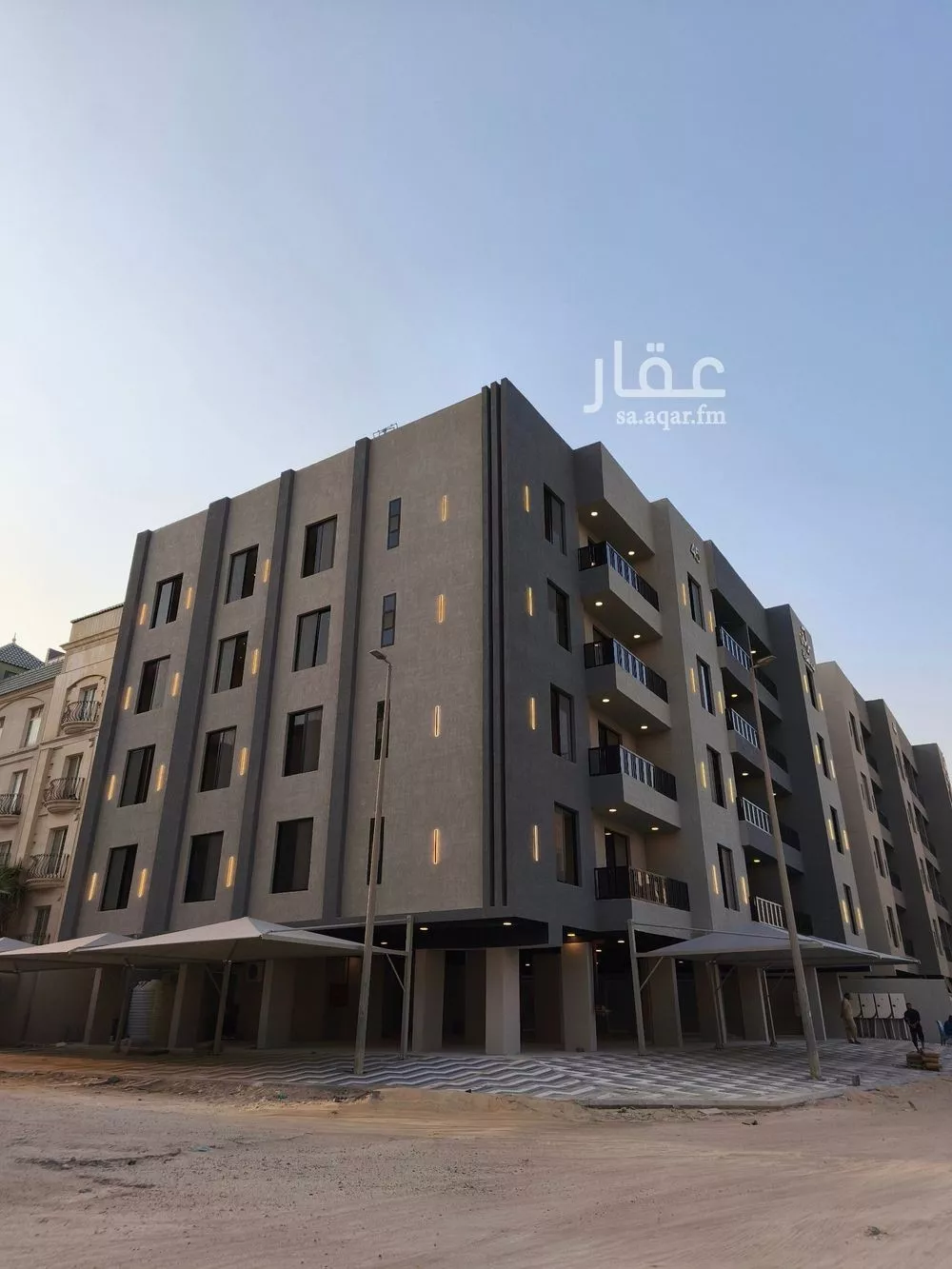 شقة 5 غرف في الحمرا 2