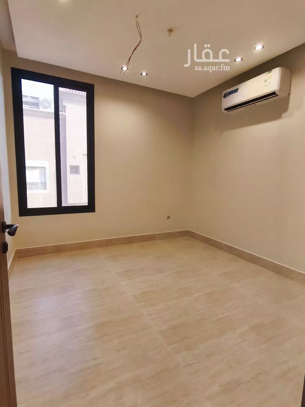 شقة 5 غرف في الحمرا 4