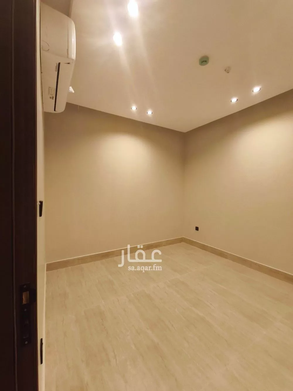 شقة 5 غرف في الحمرا 4