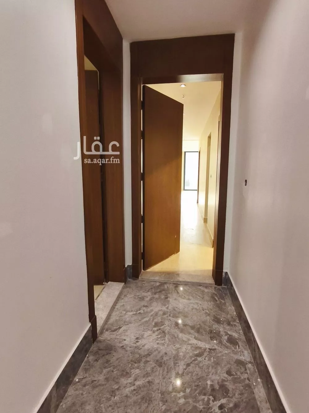 5 bedroom apartment in Al Hamra 4