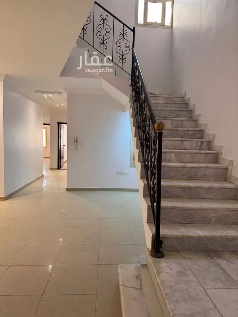 6 bedroom apartment in Dana Al Shamaliah 2