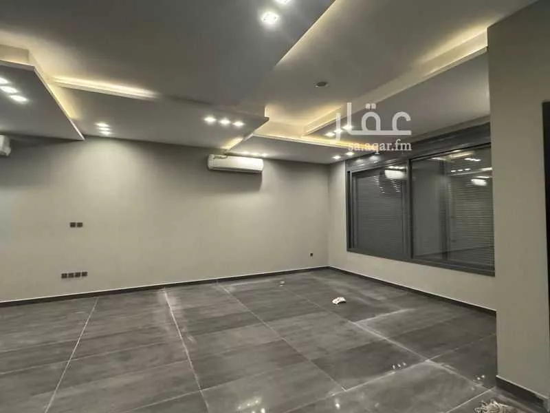 فيلا 13 غرف في طيبة 3