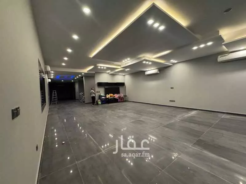 فيلا 13 غرف في طيبة 5