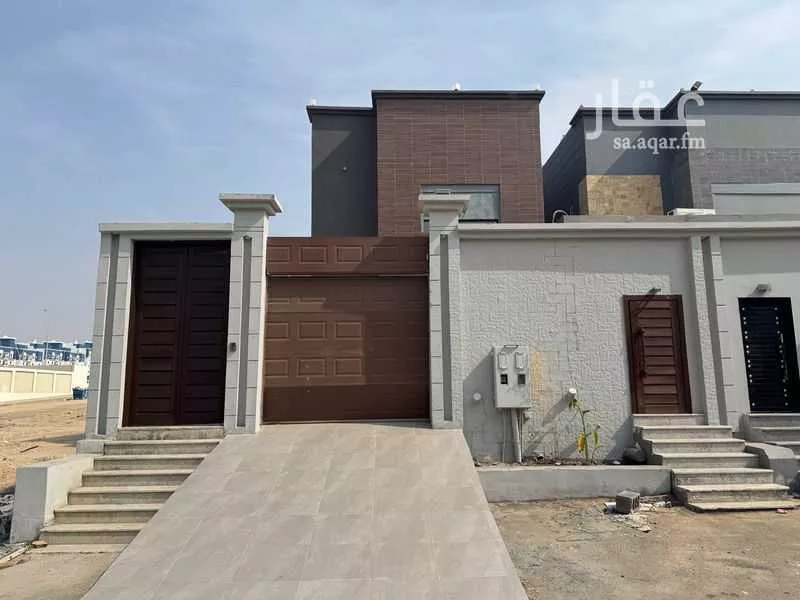 فيلا 13 غرف في طيبة 1