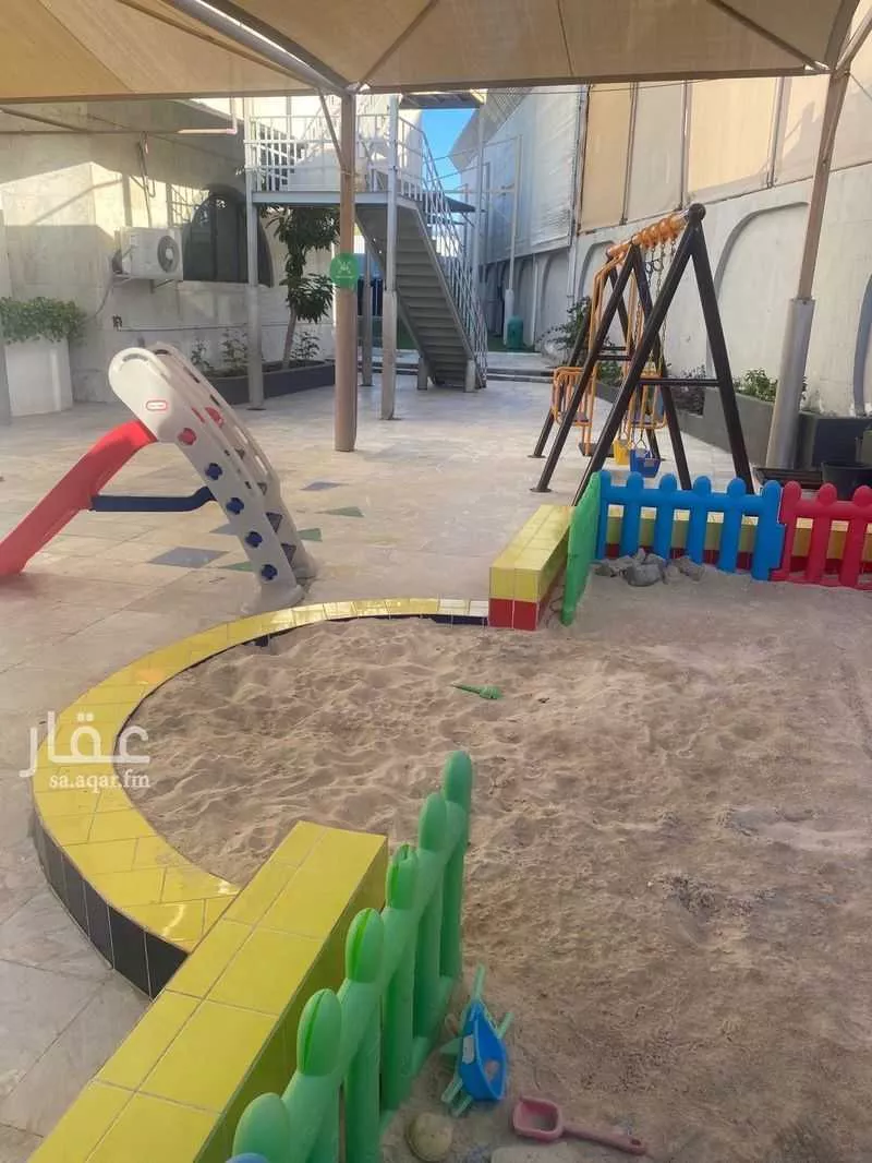 فيلا 51 غرف في النعيم 5