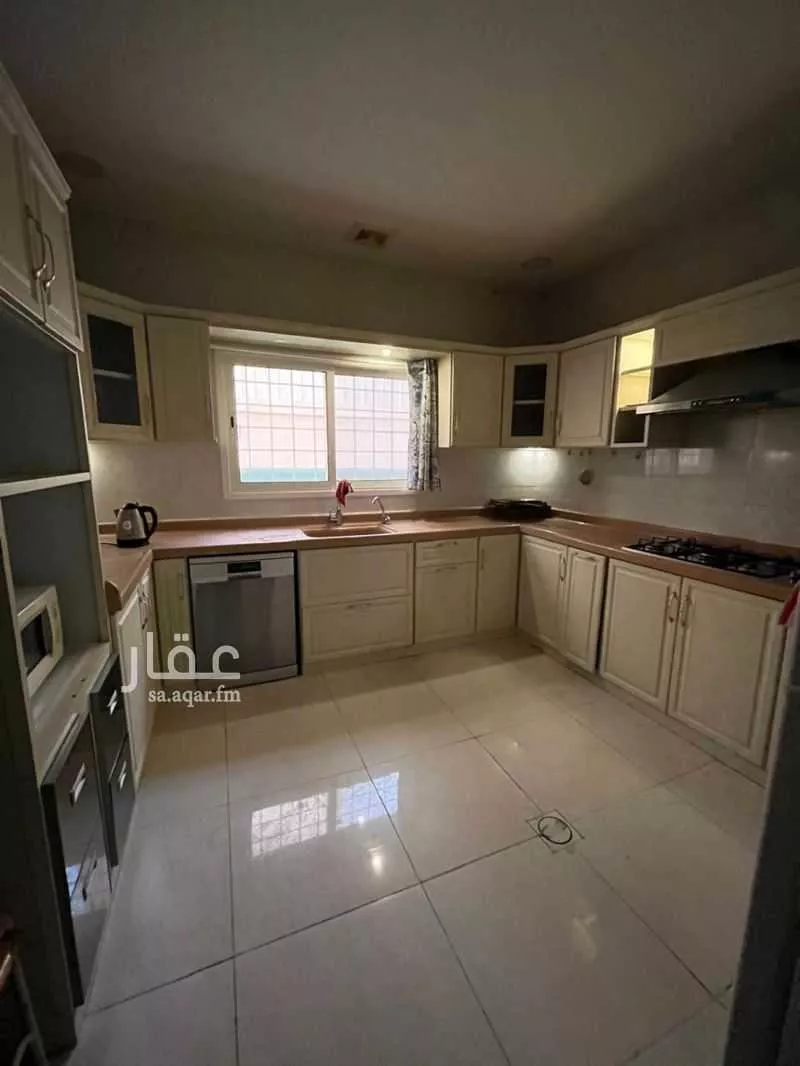 4 bedroom villa in Ash Shulah 4