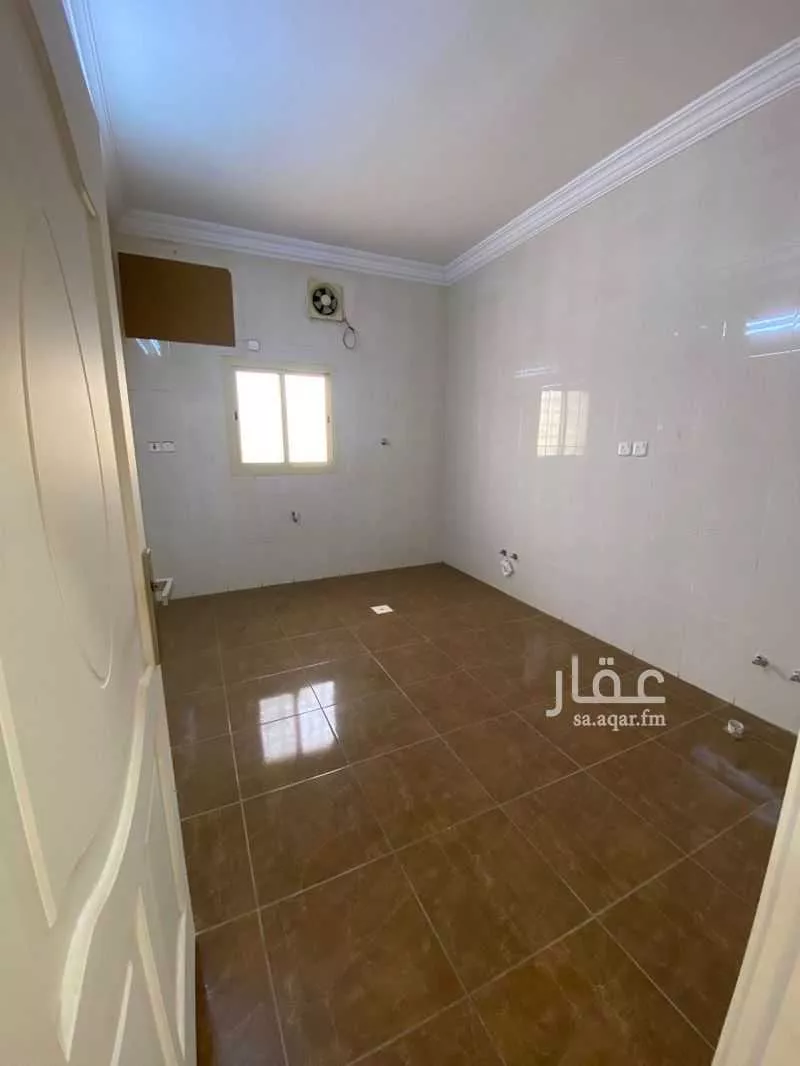 4 bedroom apartment in Al Yaqout 4