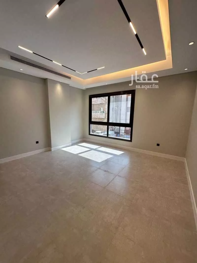 شقة 3 غرف في الروضة 3