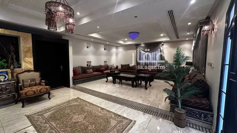 14 bedroom apartment in Al Rabwa 4