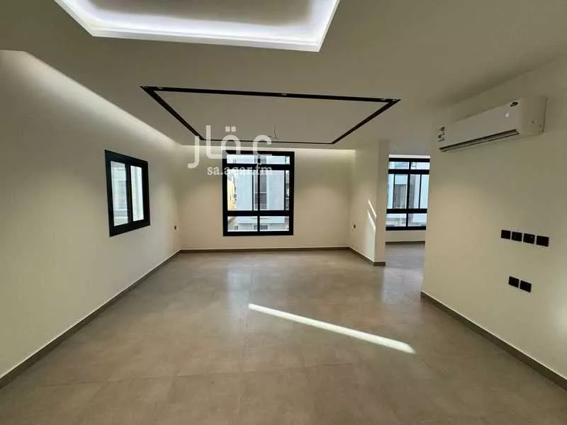 شقة 5 غرف في الروضة 5