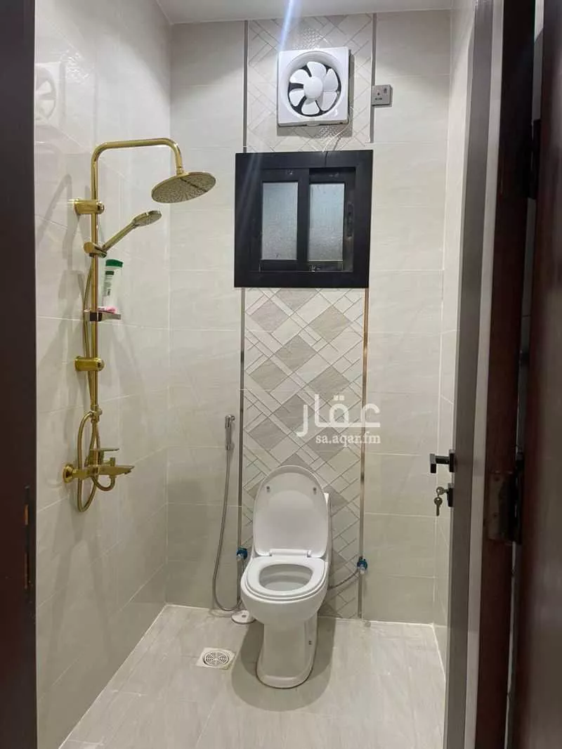 فيلا 5 غرف في القرينة 5