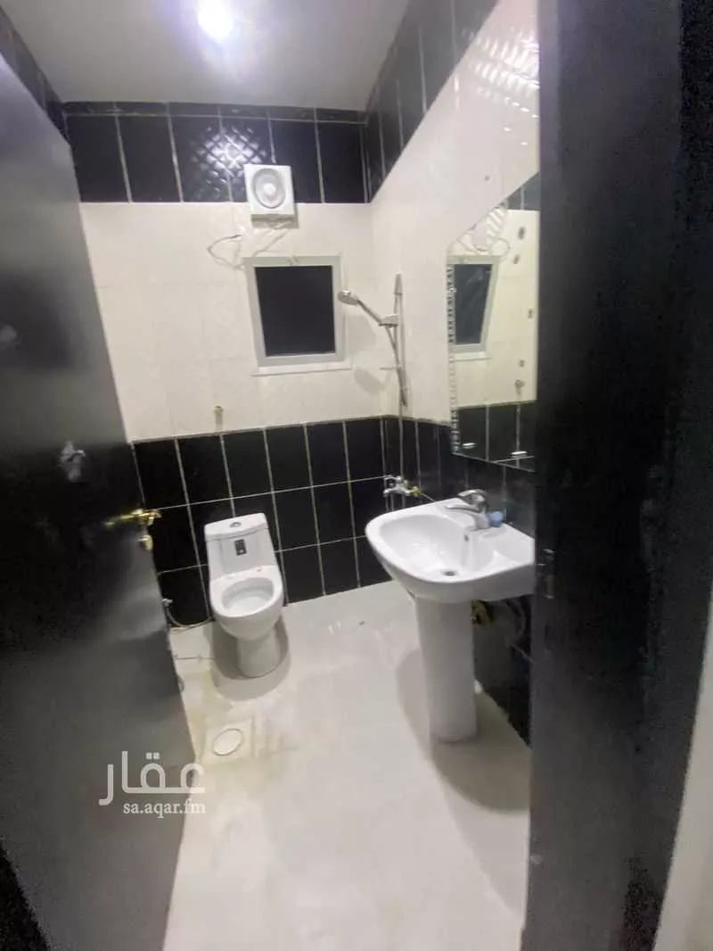 فيلا 6 غرف في الرمال 1