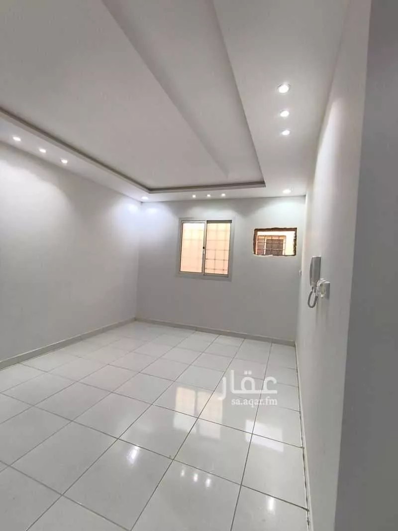 شقة 3 غرف في الرمال 4