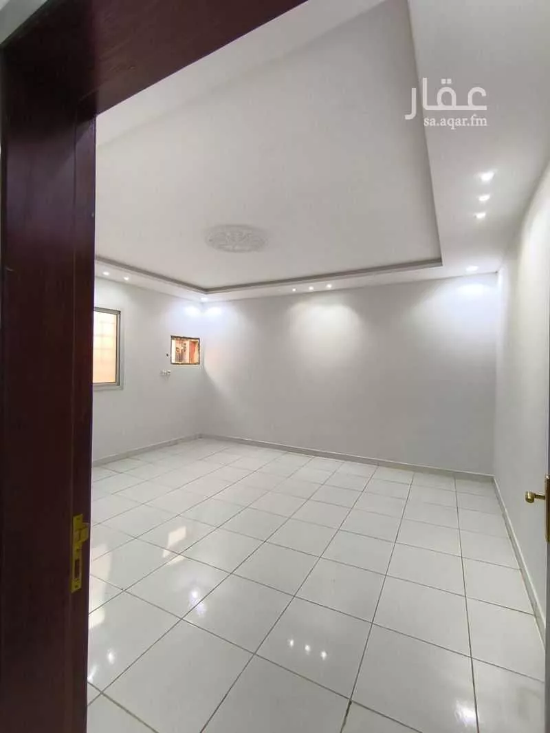 شقة 3 غرف في الرمال 5