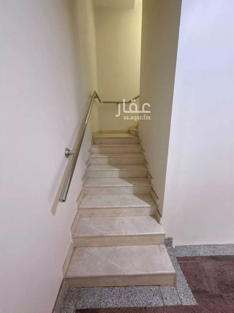 3 bedroom office in Al Mahdiyyah, Riyadh 4