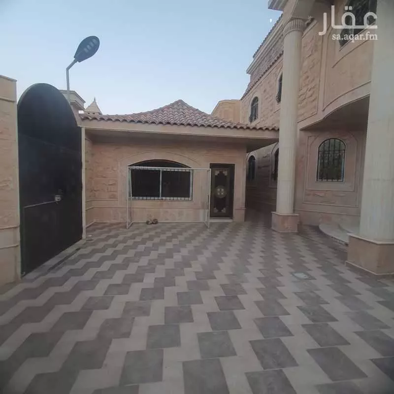 6 bedroom villa in Dhahrat Laban 5