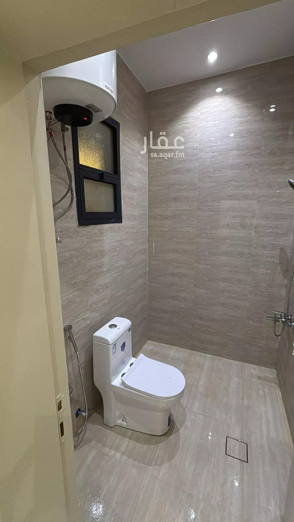 6 bedroom villa in Al Munsiyah, Riyadh 7