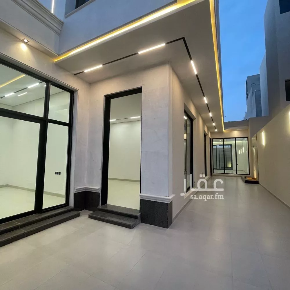 6 bedroom villa in Al Rimal 2
