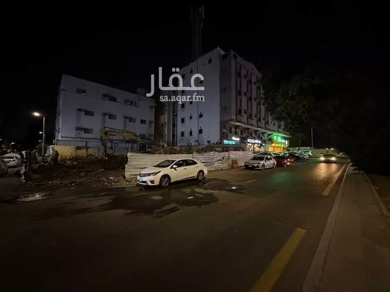 أرض 400 م² في العزيزية 3