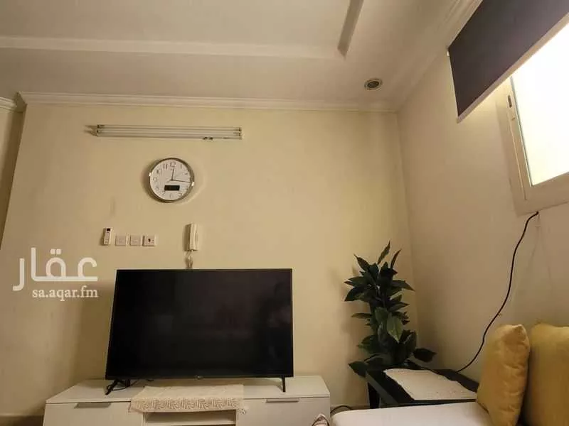 شقة 3 غرف في العقيق 4