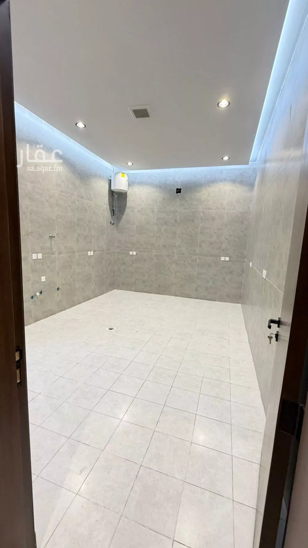 6 bedroom villa in Al Aziziyah 3