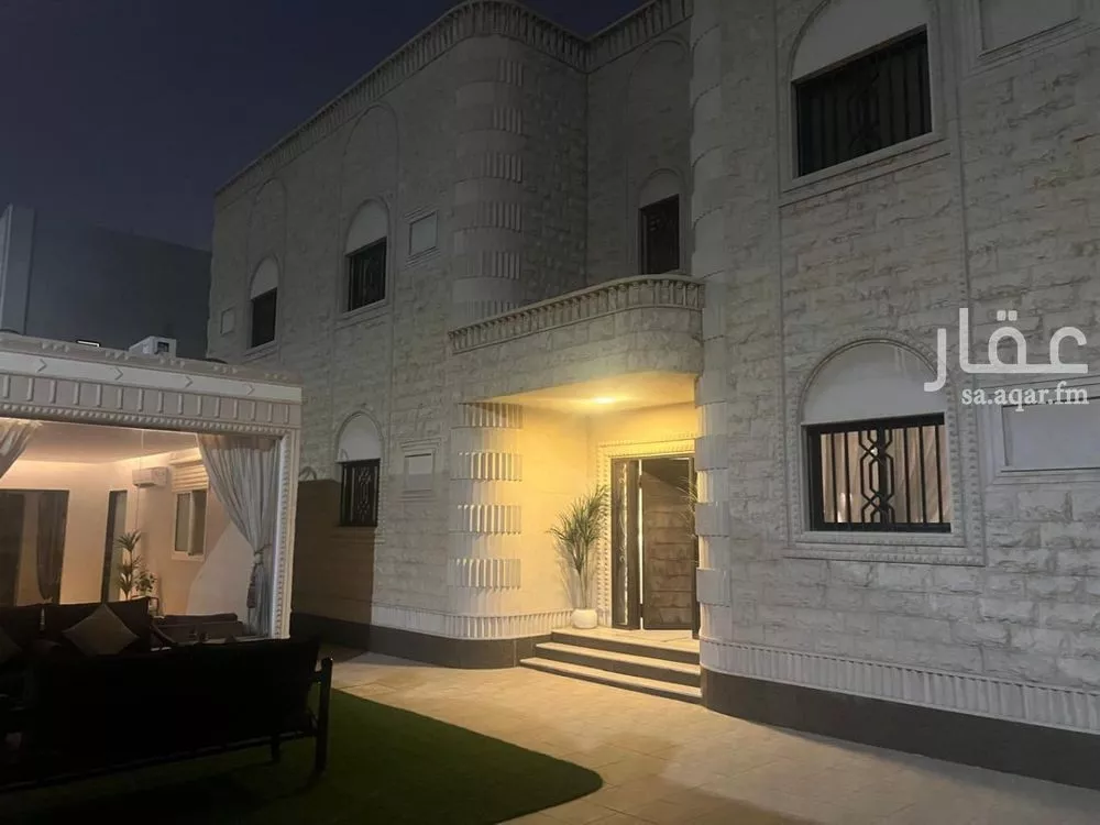 فيلا 7 غرف في الروضة 2