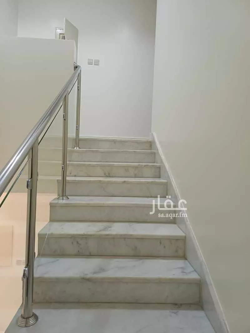 5 bedroom apartment in Laban, Riyadh 14