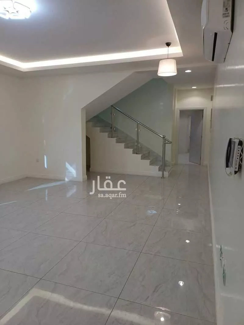 5 bedroom apartment in Laban, Riyadh 11