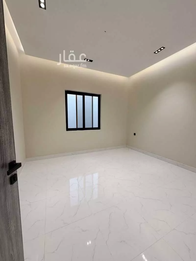 5 bedroom apartment in Ash Shulah 4