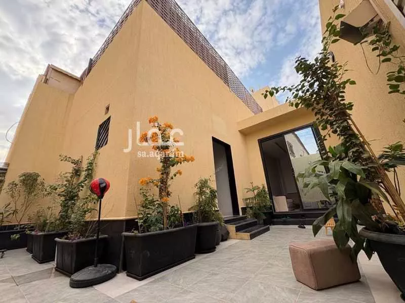 فيلا 7 غرف في النظيم 3