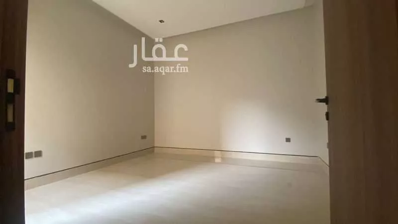 3 bedroom floor in Al Qairawan 1