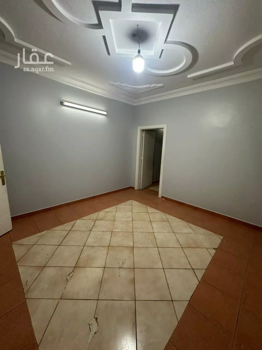 شقة 4 غرف في الخليج 4