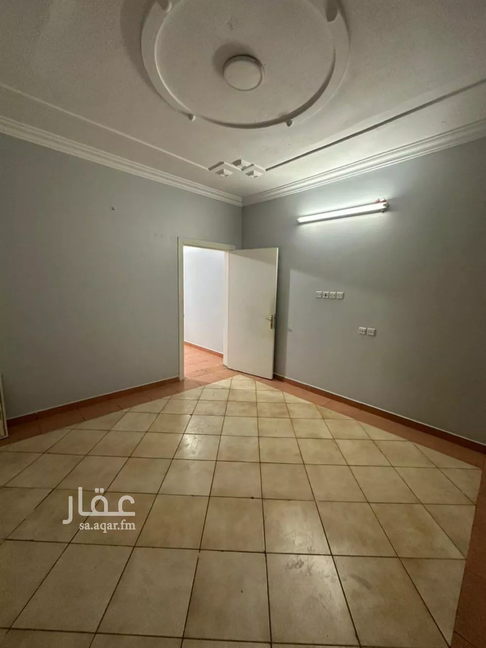 شقة 4 غرف في الخليج 3